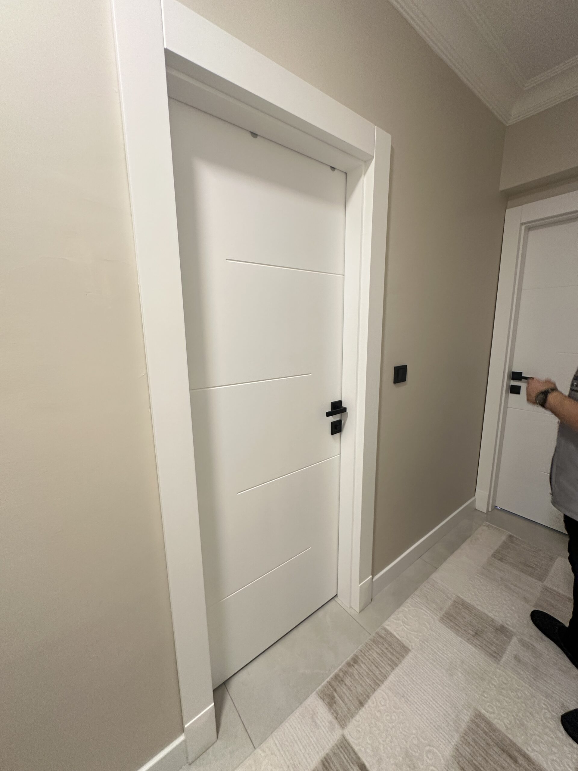 Ankara Lake İç Kapı